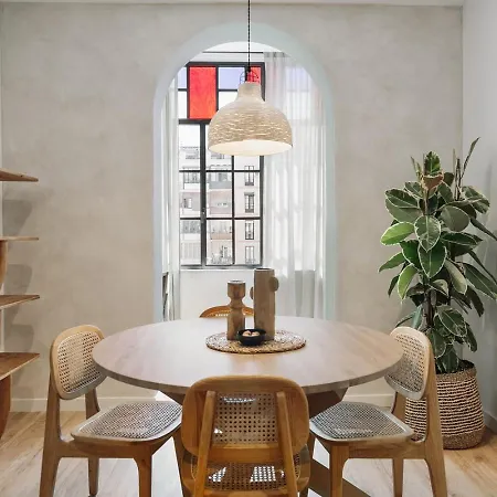 Faro - 2 Bedroom In Eixample Esquerra * برشلونة
